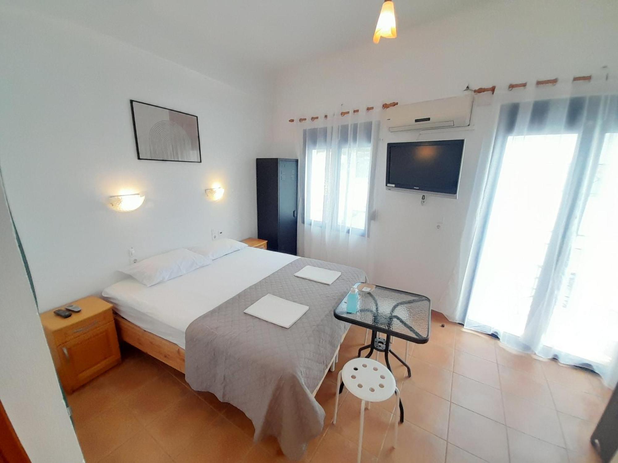 Aparthotel Lydia Mare Ágios Kírykos Habitación foto