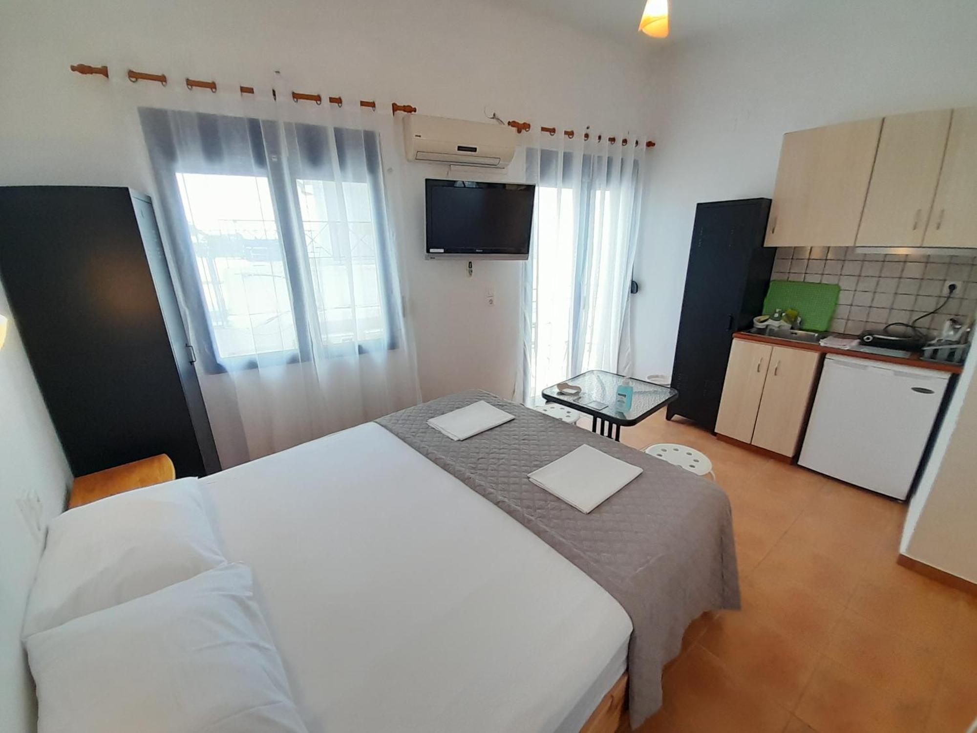 Aparthotel Lydia Mare Ágios Kírykos Habitación foto