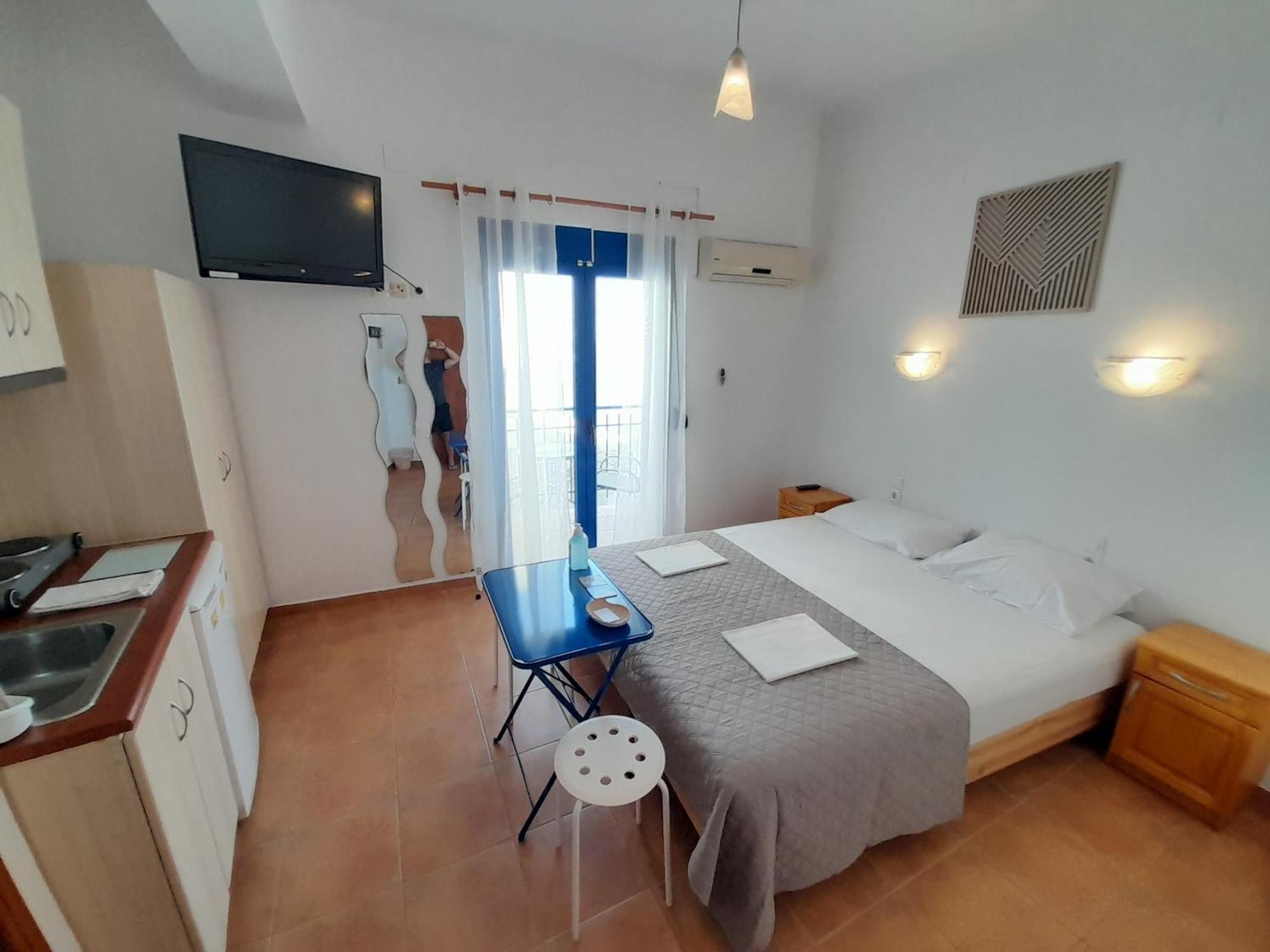 Aparthotel Lydia Mare Ágios Kírykos Habitación foto